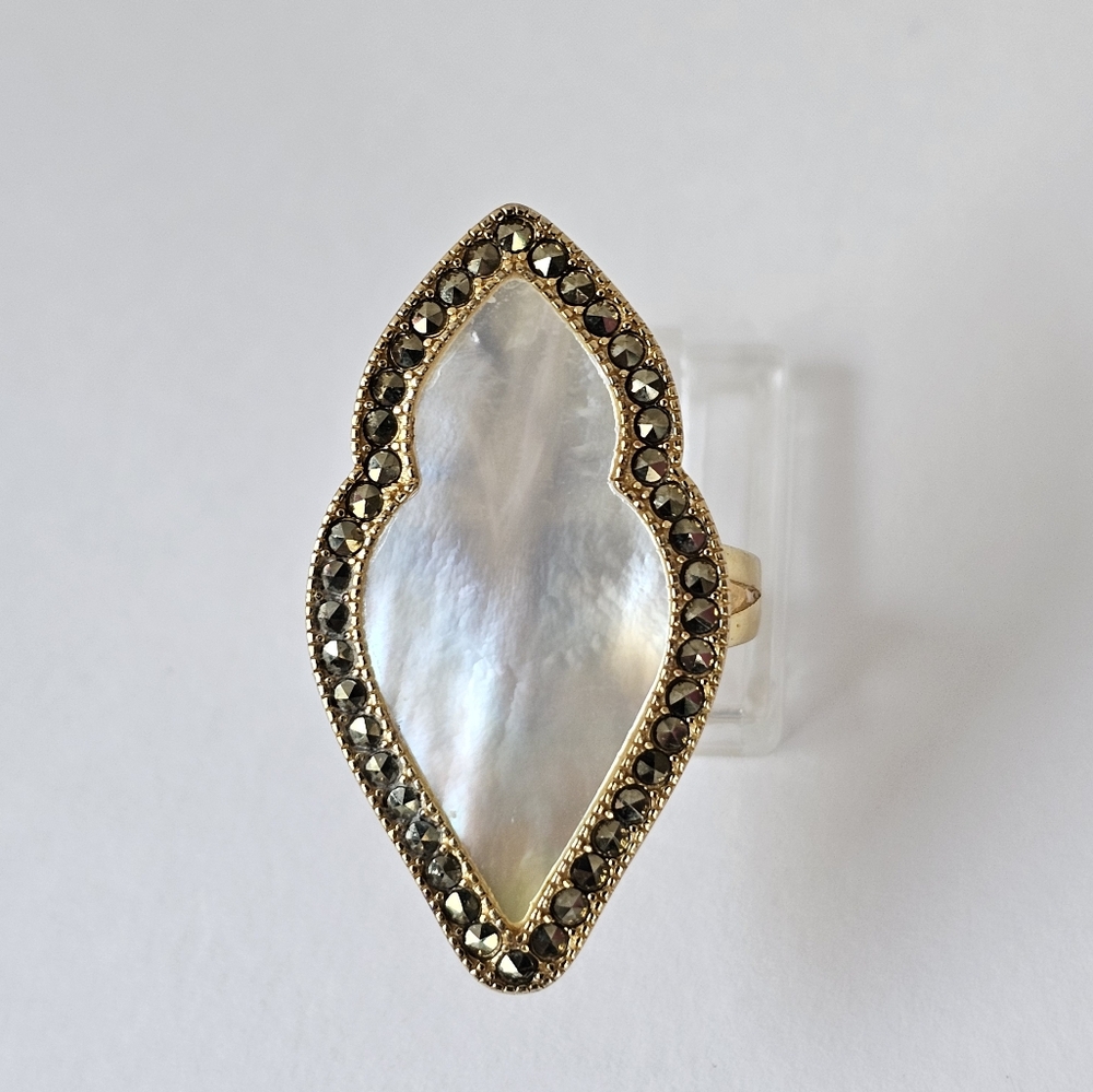 Vintage Style Mother of Pearl with Marcasites Ring 18k/925 Size 7! - Picture 12 of 14